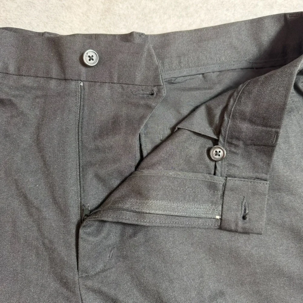 Perry Ellis Mens 36x32 Black Flat Front Dress Pants Slacks 49MB9016
